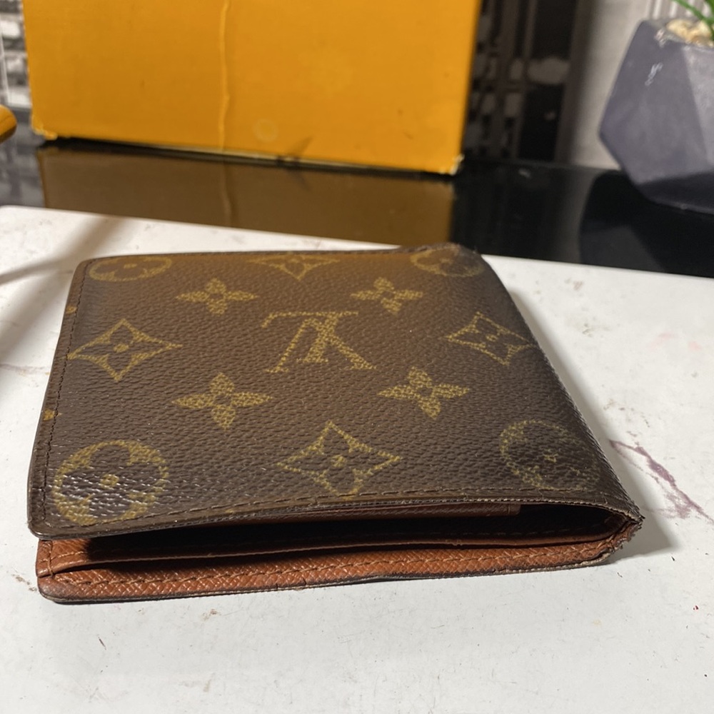 Authentic Louis Vuitton Monogram Bifold Marco Wallet - Picture 10 of 13